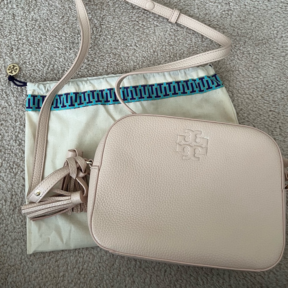 Tory Burch Sling Bag (pink)